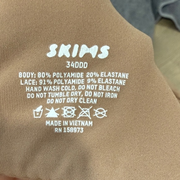 SKIMS FITS EVERYBODY LACE UNLINED BRA 34DDD - Picture 2 of 3